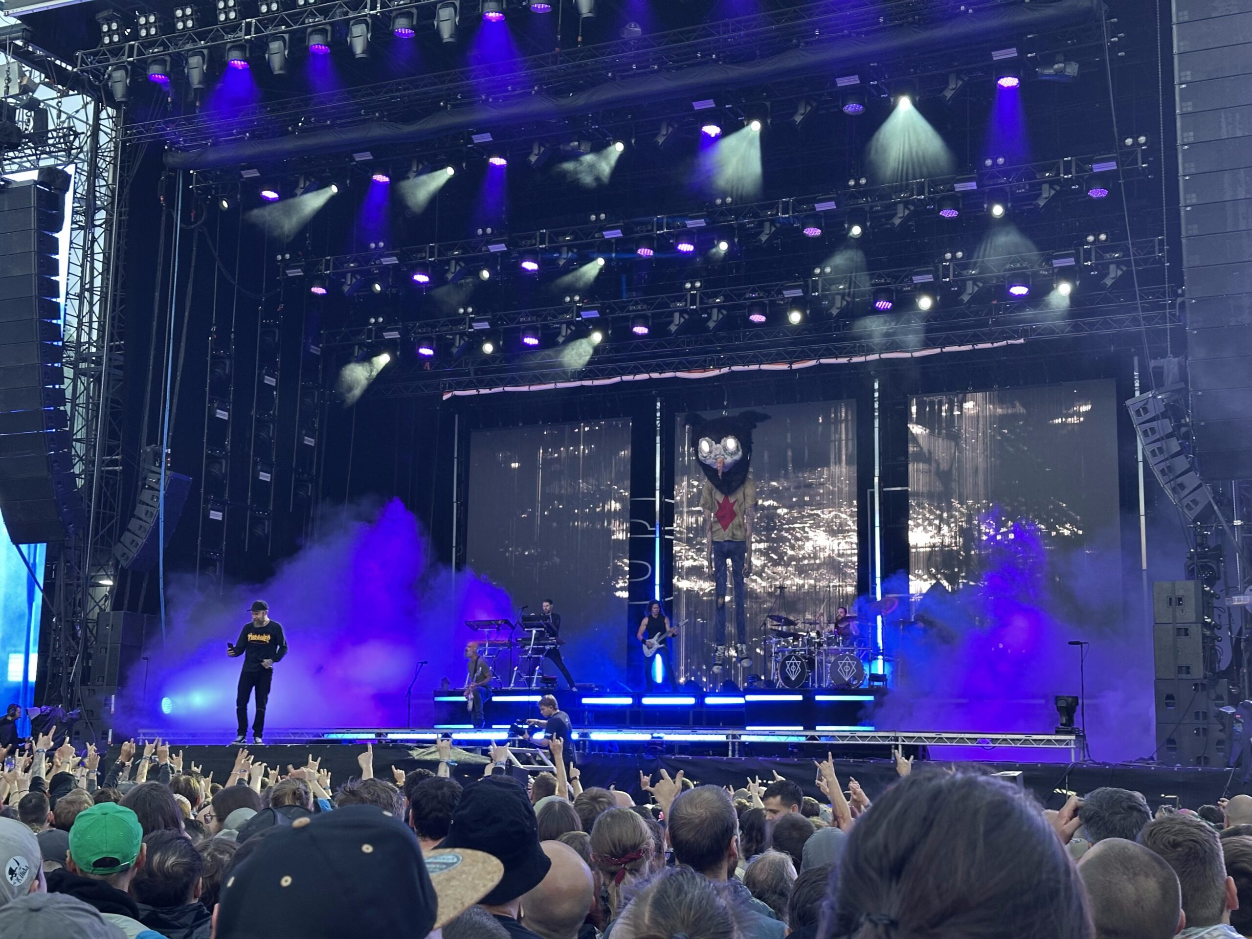 in Flames Rock im Park