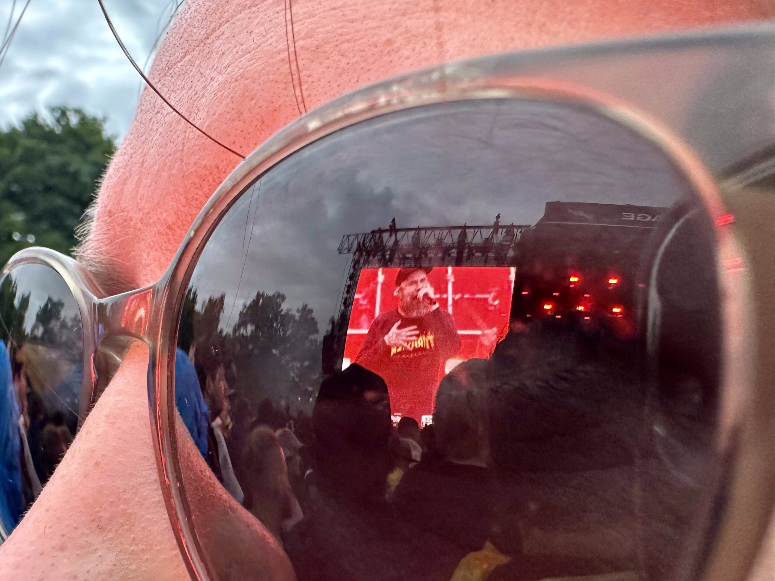 in Flames Rock im Park