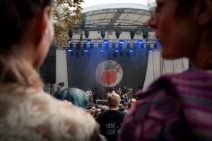 Jamel rockt den Förster 2025 Shemale Trouble