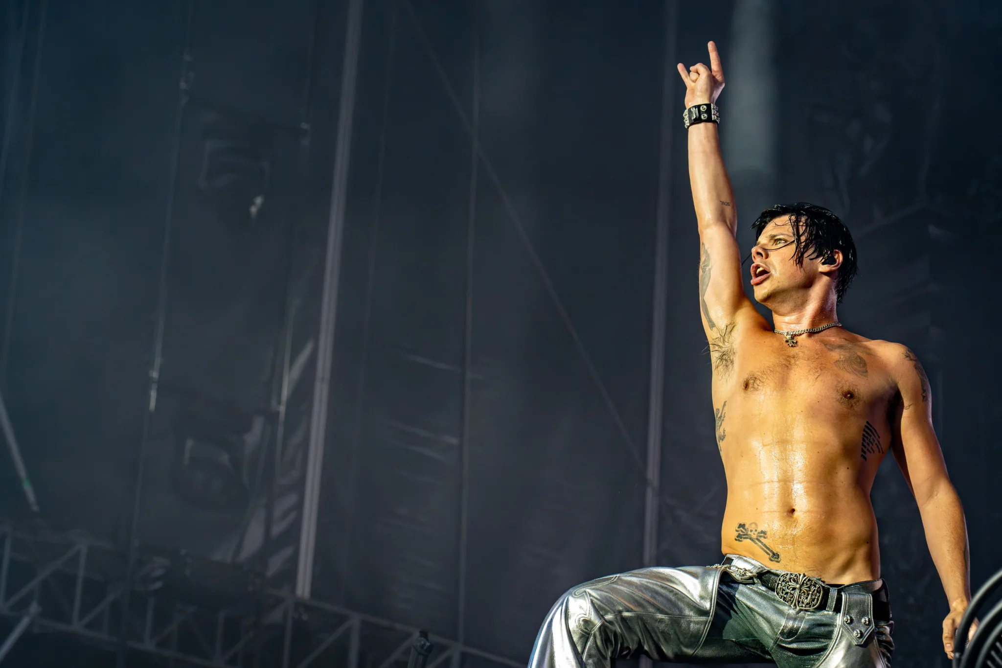 Yungblud Hurricane Festival 2026 08